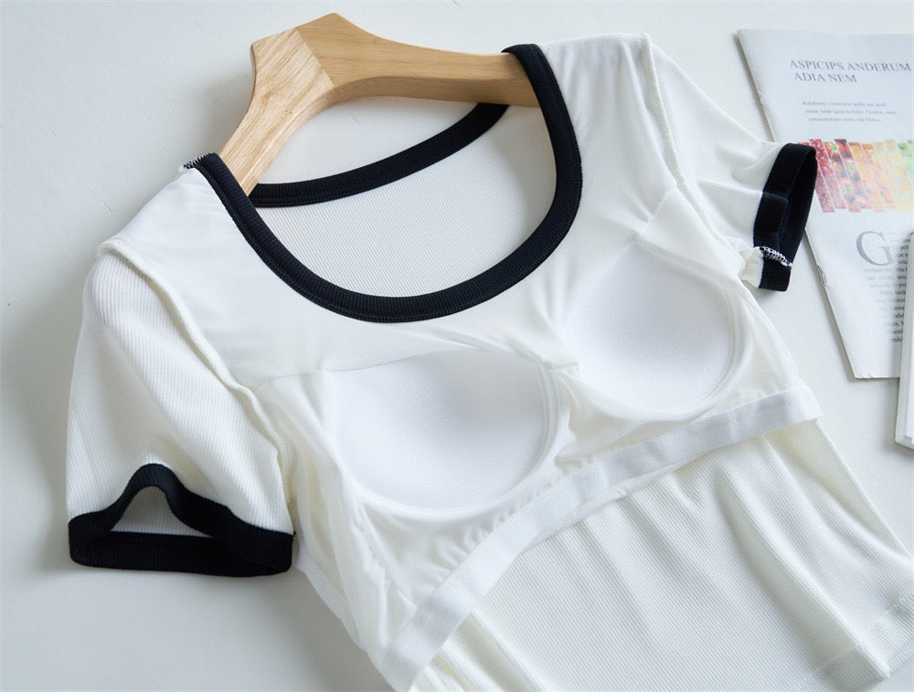 Macaron Contrast Built-In Bra Tshirt